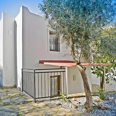 Dolphin Residences - Begonya 1 דירה